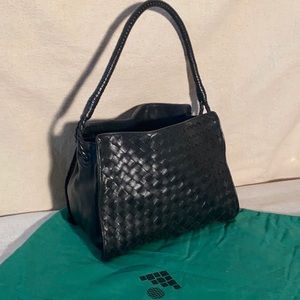BOTTEGA VENTETA black leather bag